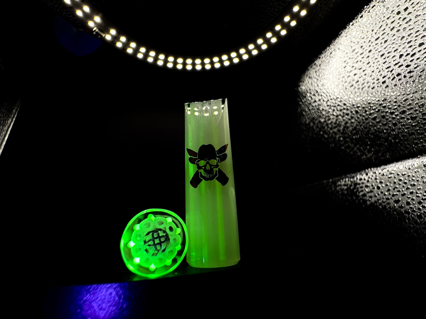 Geometric UV v.2 duckmouth extendo